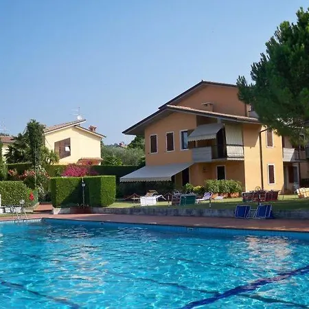Rezidence Costabella Бардолино